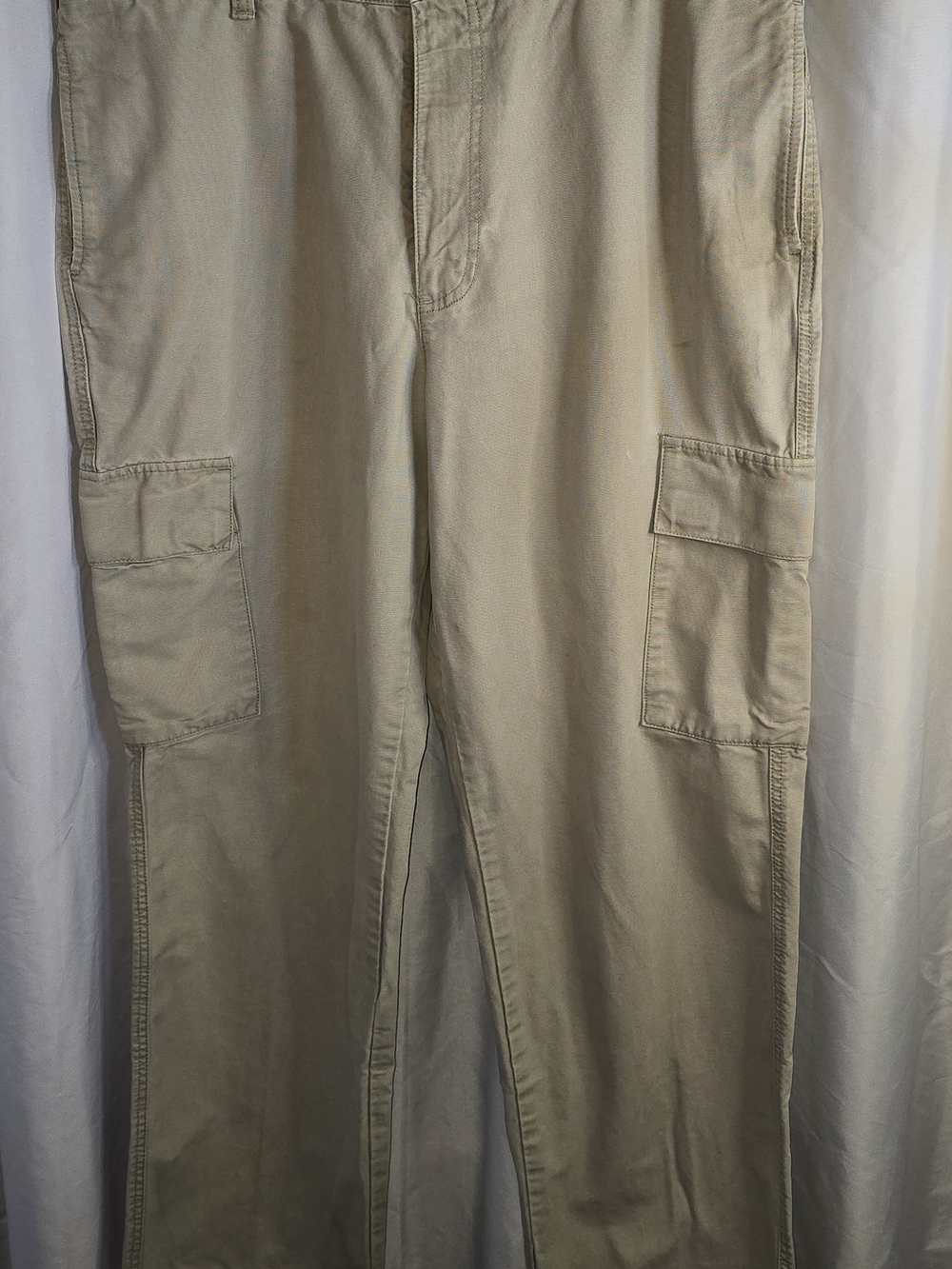 Dockers Men's Cargo Pants in Light Tan